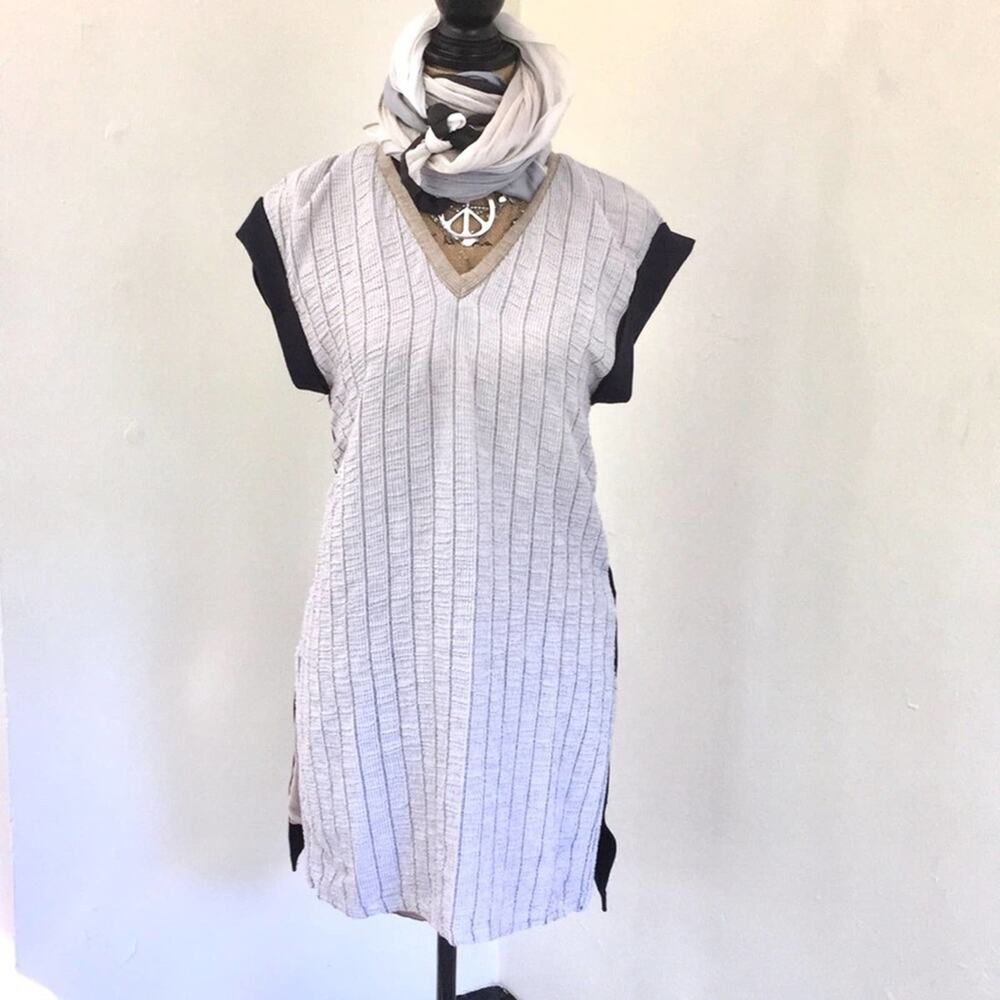 Zara mini dress or long top tan blue v-neckline